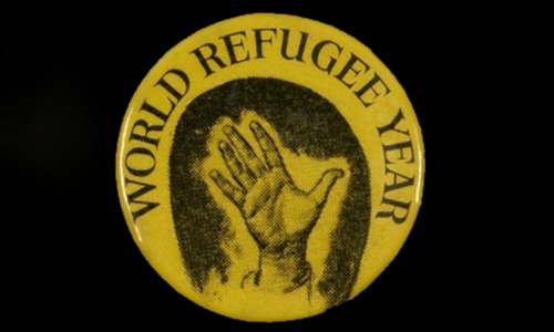 Photo of a 'Word Refugee Year' badge