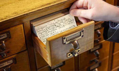 Card filing system